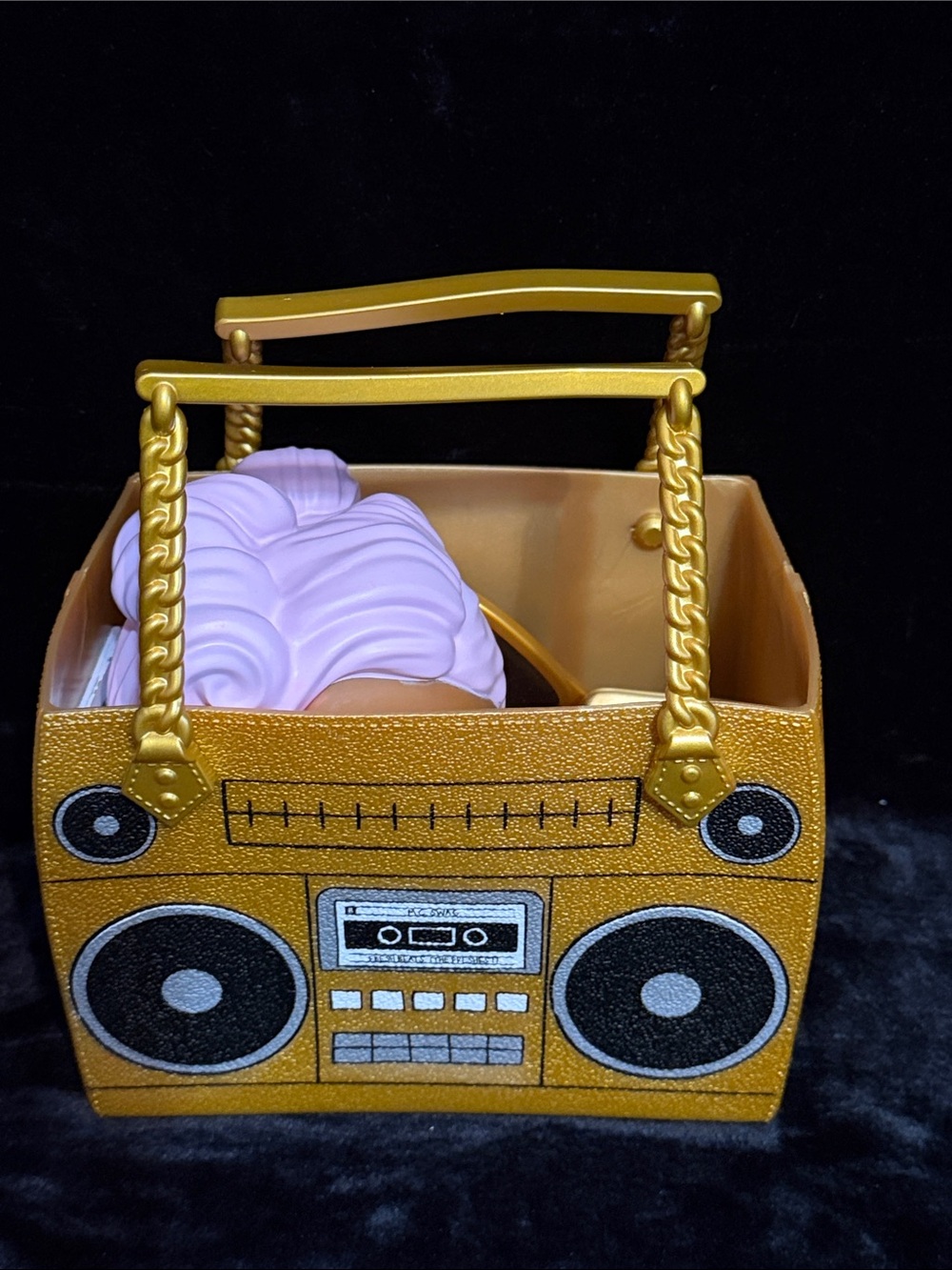 L.O.L. Surprise! Ooh La La
Baby Surprise Lil DJ Doll with Bag & Accessories - Picture 9 of 14